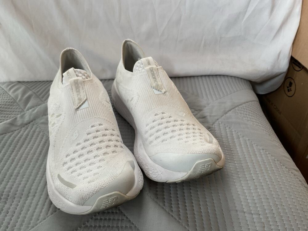 Womens New Balance Slip On Sneakers White Sz 8 W1080